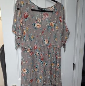 Torrid dress size 3
